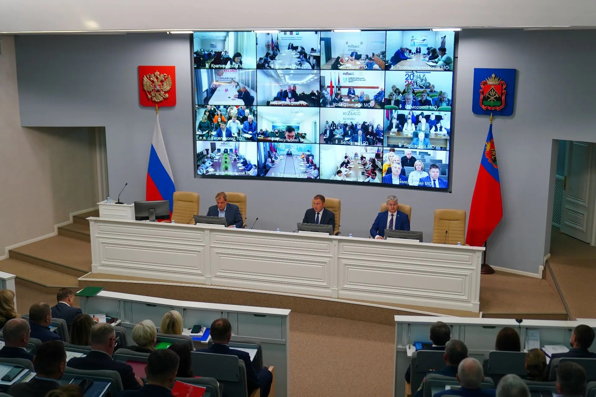 Губернатор Илья Середюк: необходим непрерывный контроль состояния дорог